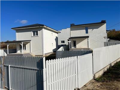 Proprietar Vand / Casa etaj Bvd Poitiers/Hlincea