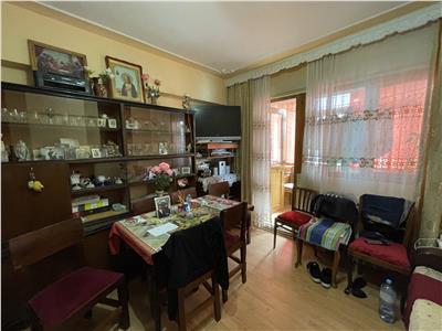 Apartament 3 camere Centru - Tg. Cucu