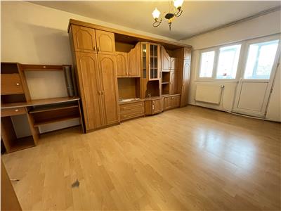 Apartament 3 camere Tatarasi - Metalurgie